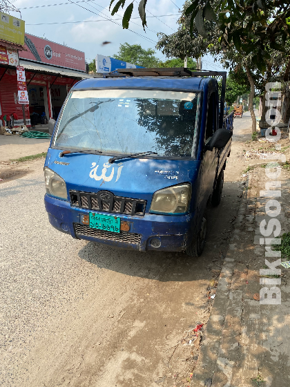 Mahindra Mexximo Plus VX